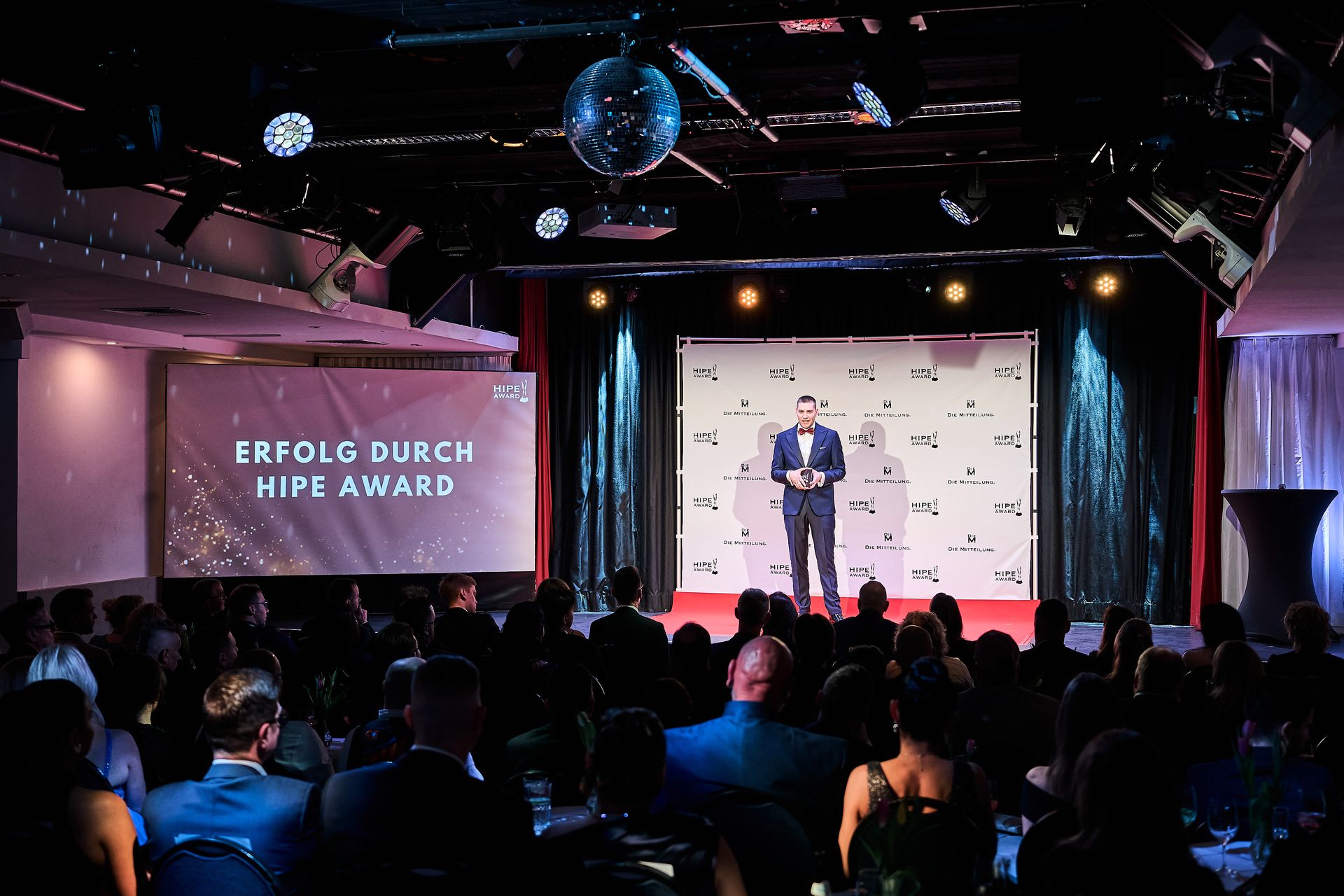 HIPE AWARD Preisverleihung 2026 Bühne München Bühnenmoment der HIPE AWARD Preisverleihung 2026 in München mit Publikum